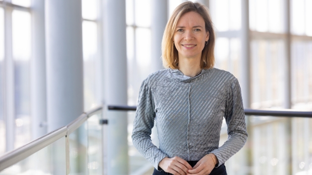 Impulse aus der EU: Die Europa-Abgeordnete Anna Cavazzini im Interview - Anna Cavazzini sitzt seit 2019 für Bündnis 90/Die Grünen im Europaparlament. Seit November 2020 ist sie Vorsitzende des Ausschusses für Binnenmarkt und Verbraucherschutz - Quelle: Europäisches Parlament